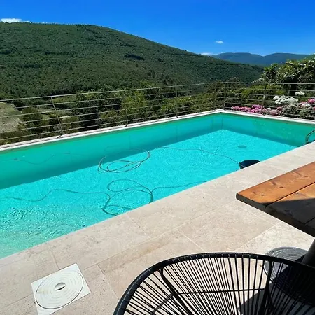 بيت للعطل Charming With Pool Onsite سبوليتو