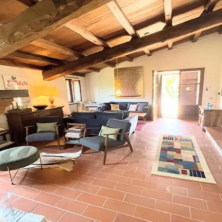 بيت للعطل Charming With Pool Onsite