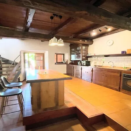 Charming With Pool Onsite بيت للعطل سبوليتو