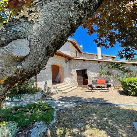 Charming With Pool Onsite سبوليتو