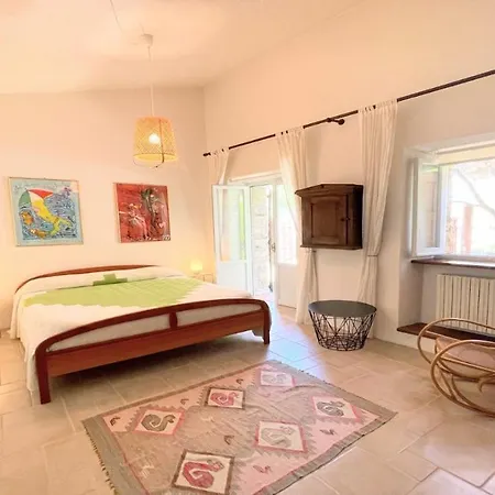 بيت للعطل Charming With Pool Onsite سبوليتو